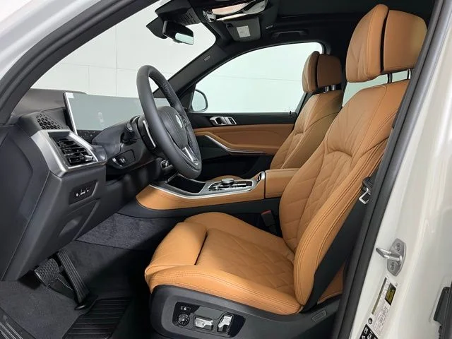 New 2026 Alpine White BMW xDrive40i image 11