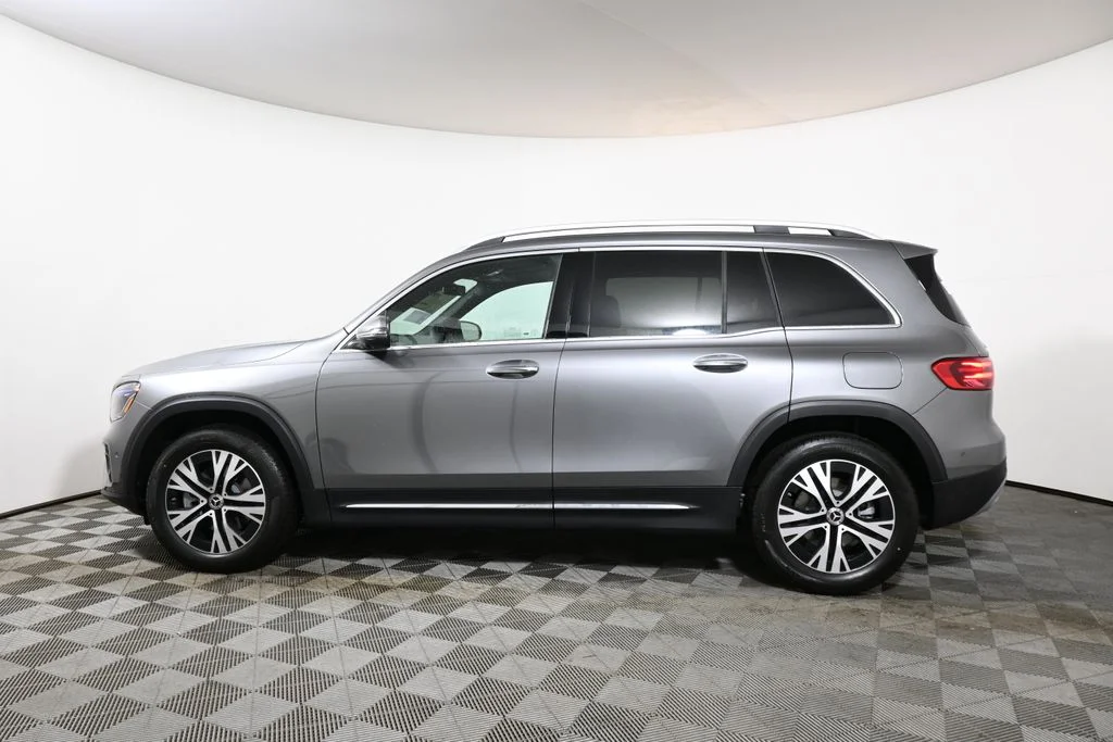 Used 2026 Gray Mercedes-Benz GLB 250 image 2