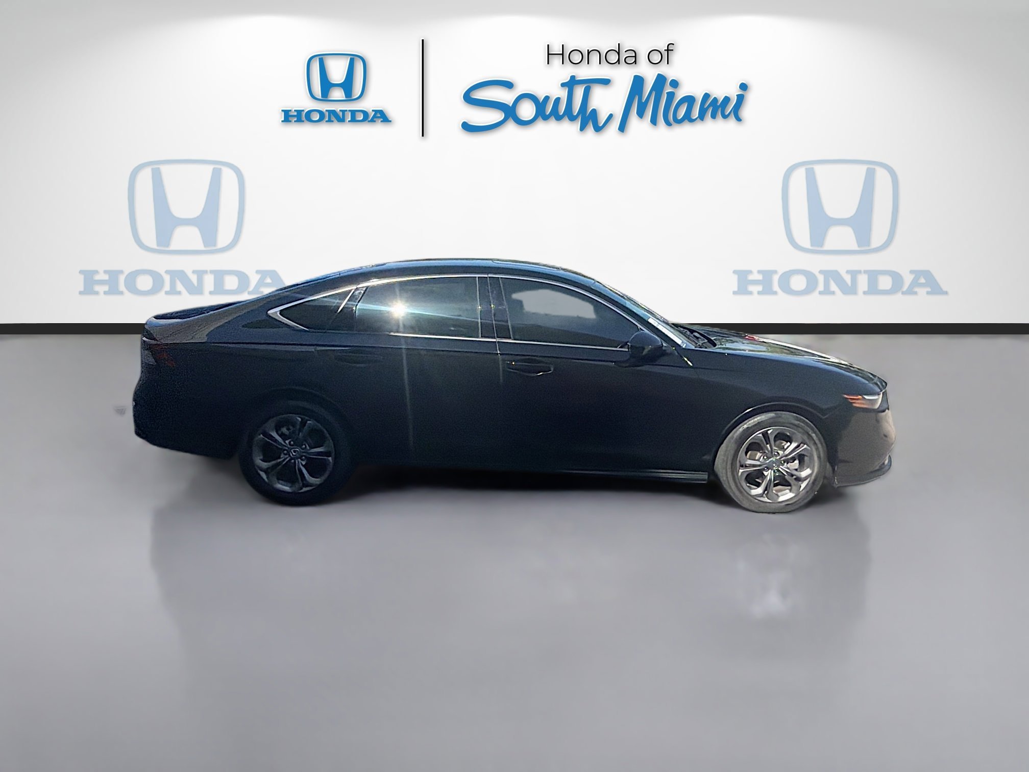 2024 Honda Accord EX - Photo 8