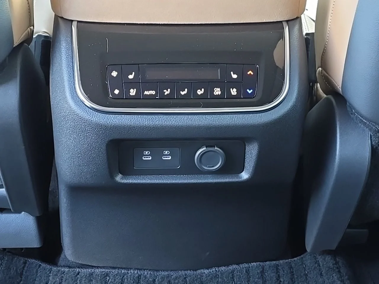 New 2026 BLACK OBSIDIAN INFINITI Luxe 4WD image 31