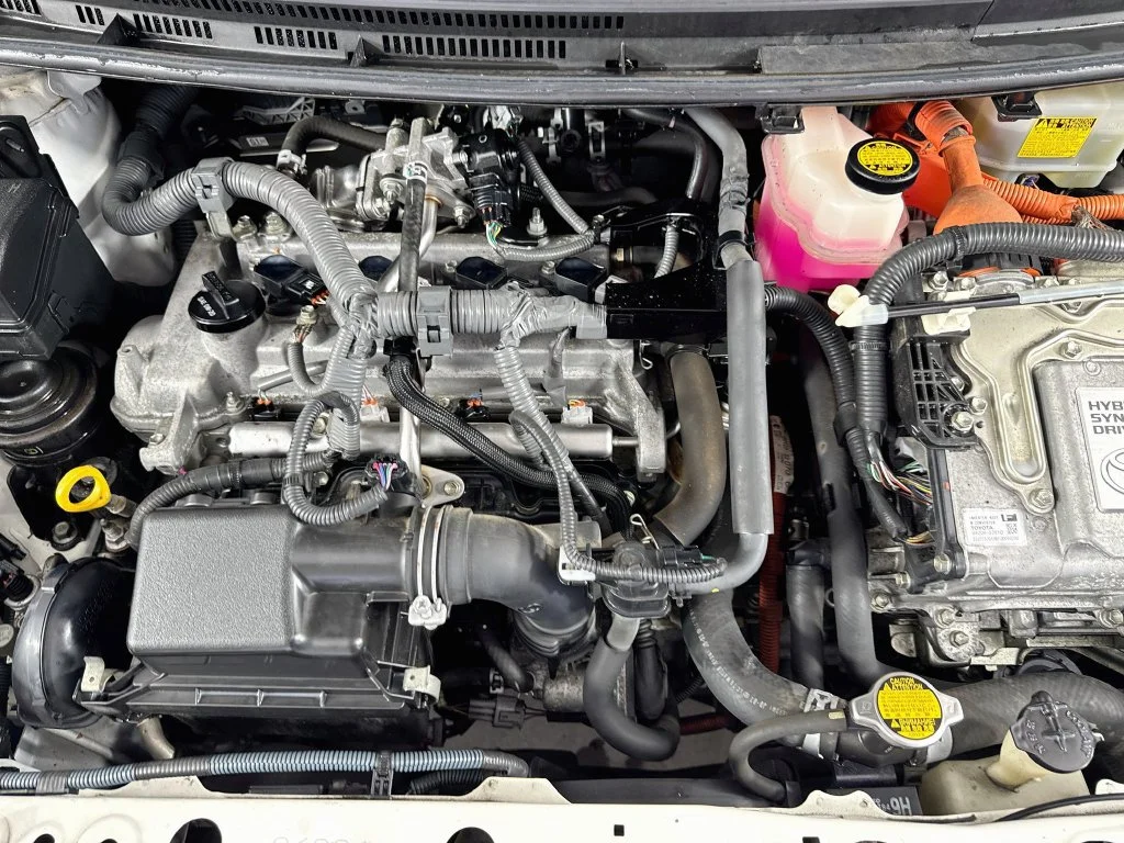 Used 2013 Super White Toyota Two image 34