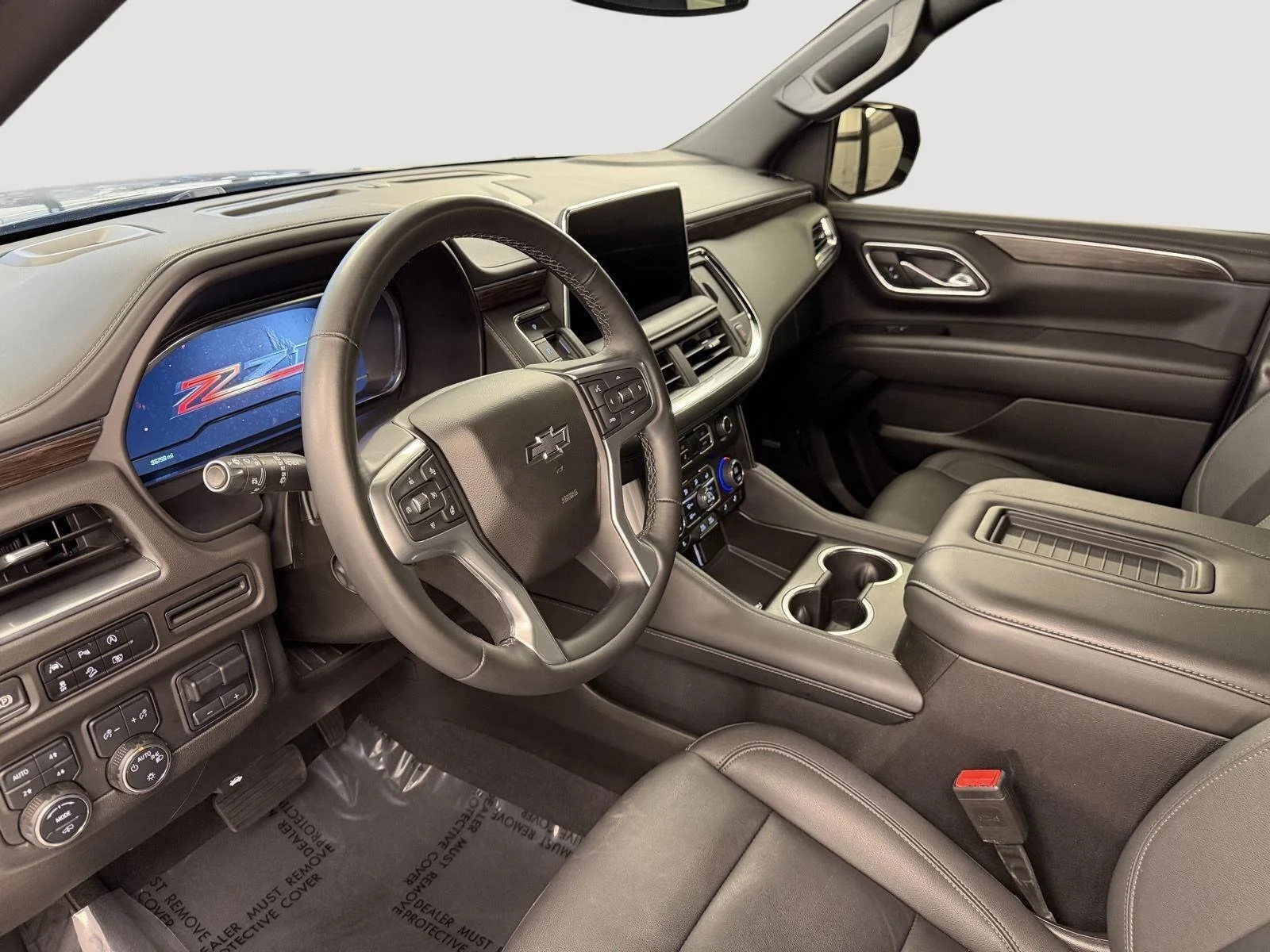 Used 2024 Black Chevrolet Z71 image 16