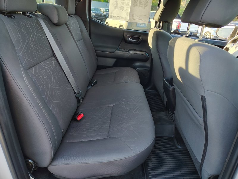Used 2018 White Toyota TRD Sport image 19