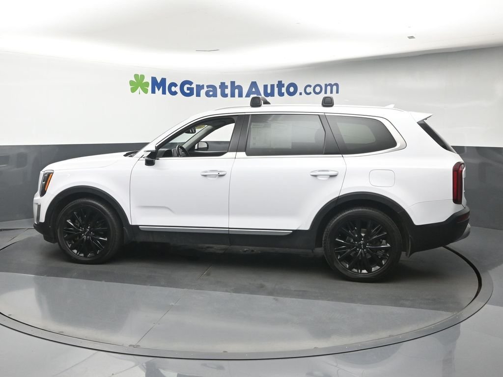 Used 2022 White Kia SX image 25
