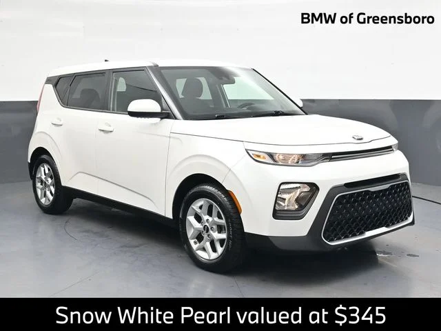 Used 2020 White Kia S image 1