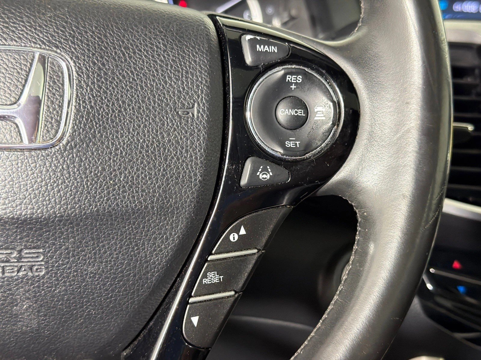 Used 2016 Kona Coffee Metall Honda Touring image 27