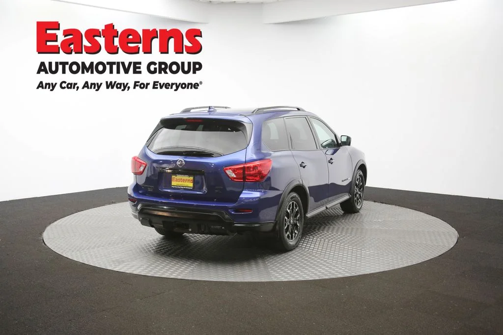 Used 2020 Blue Nissan SL image 42
