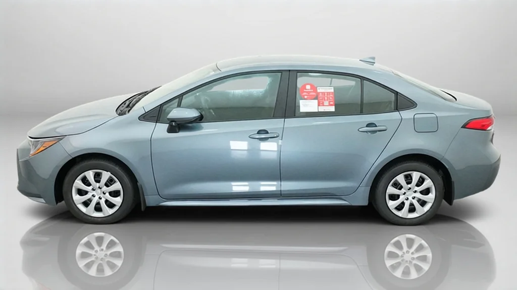 New 2027 Celestite Toyota LE image 2