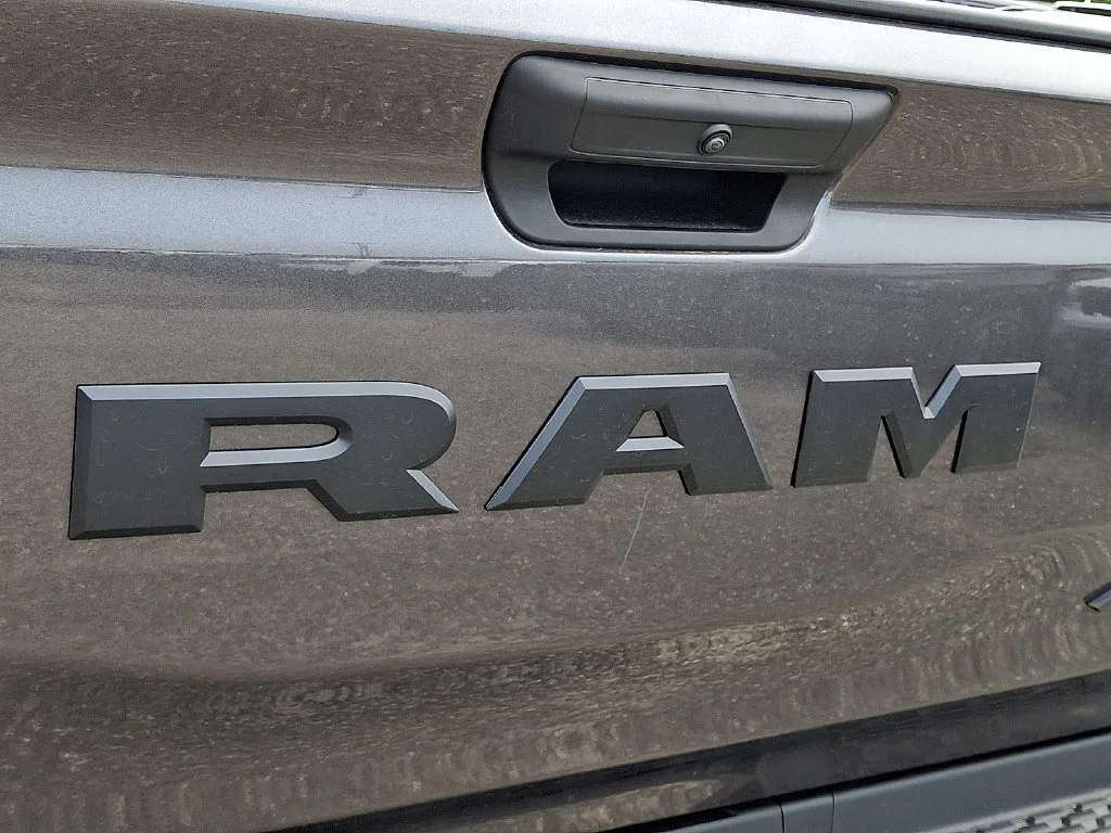 New 2026 Granite Crystal Metallic Clear-Coat Exterior Paint RAM Warlock image 21
