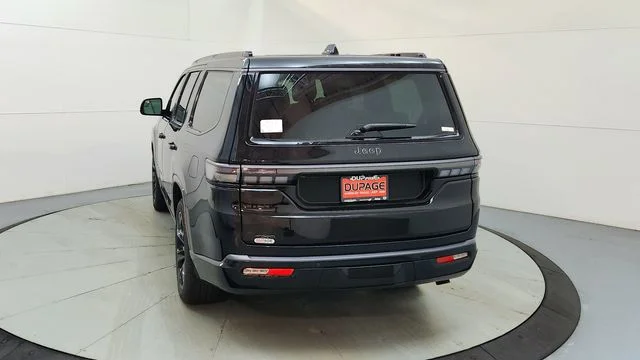 New 2026 High Gloss Black Exterior Paint Jeep Summit Reserve image 8
