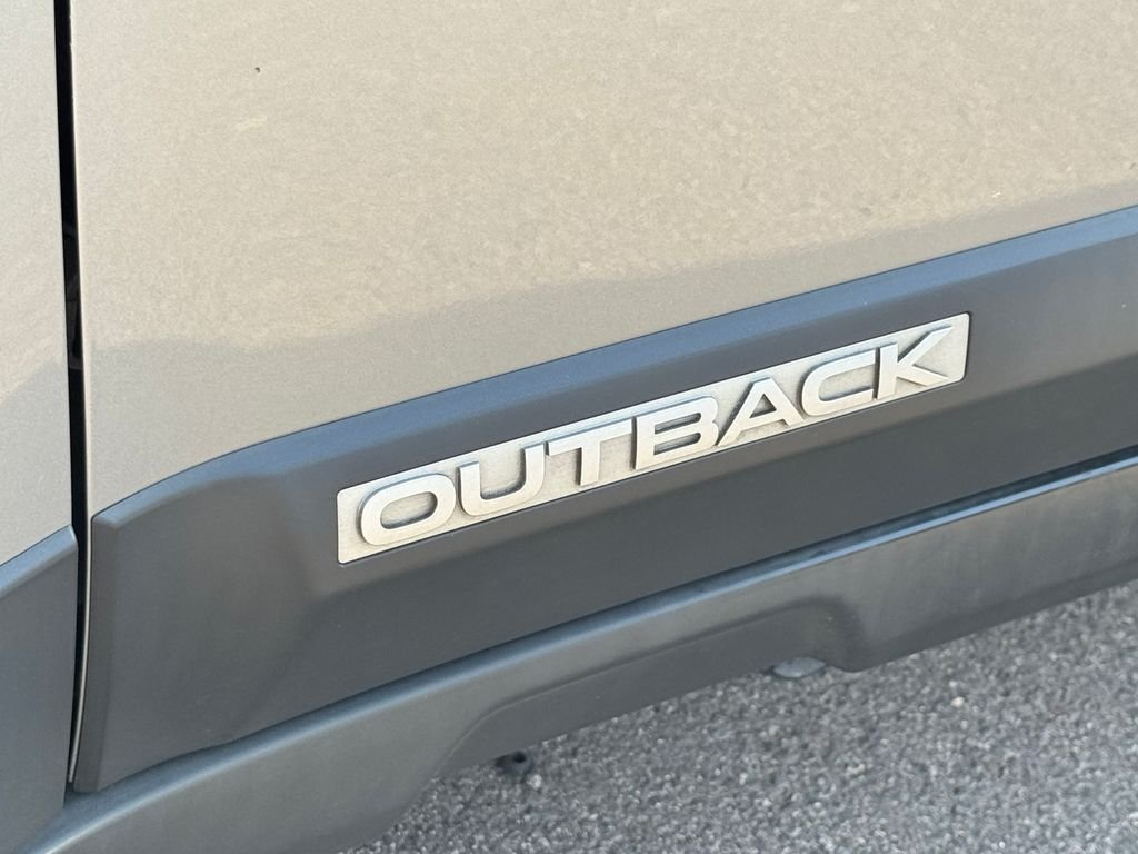 Used 2011 Silver Subaru 2.5i image 23