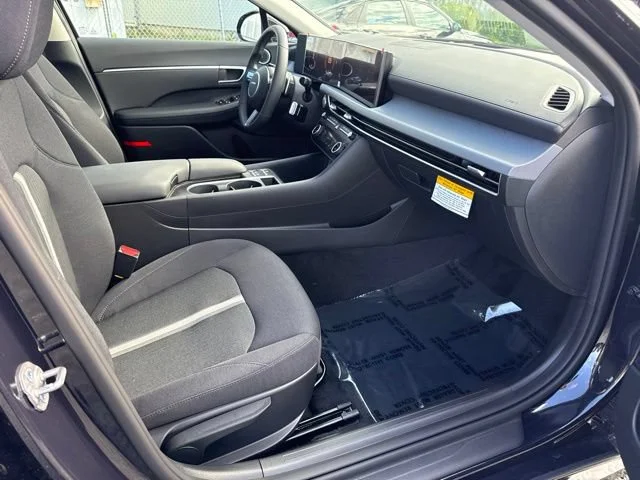 New 2026 Carbon Blue Hyundai SEL Sport image 9