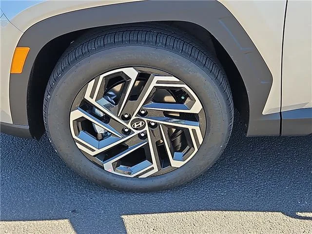 New 2026 Shimmering Silver Hyundai SEL image 8