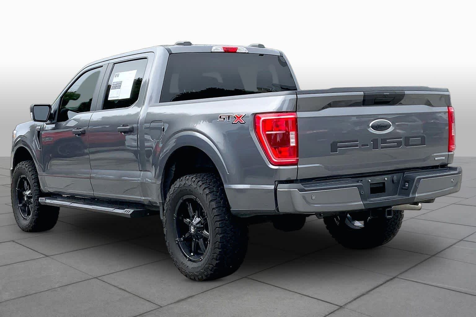 Used 2021 Carbonized Gray Ford XL image 12