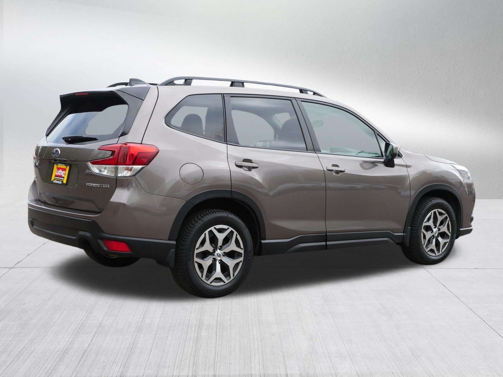 Certified Used 2024 Brilliant Bronze Metallic Subaru Premium image 7