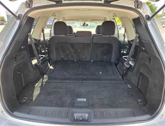 Used 2020 Silver Nissan SV image 14