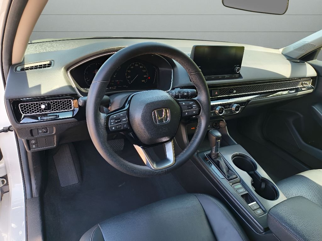 Used 2024 Platinum White Pearl Honda EX-L image 13