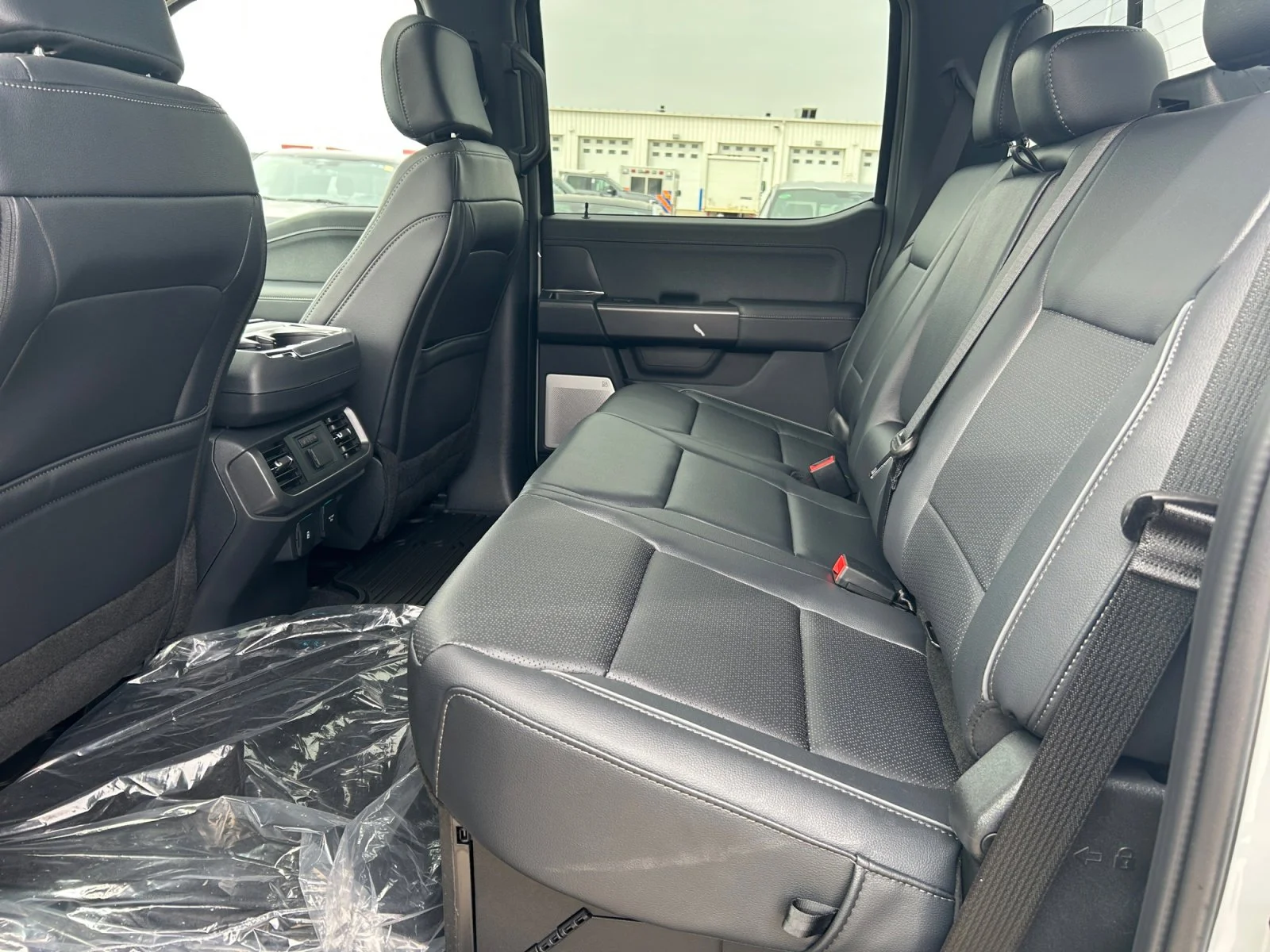 New 2026 Avalanche Ford Lariat image 19