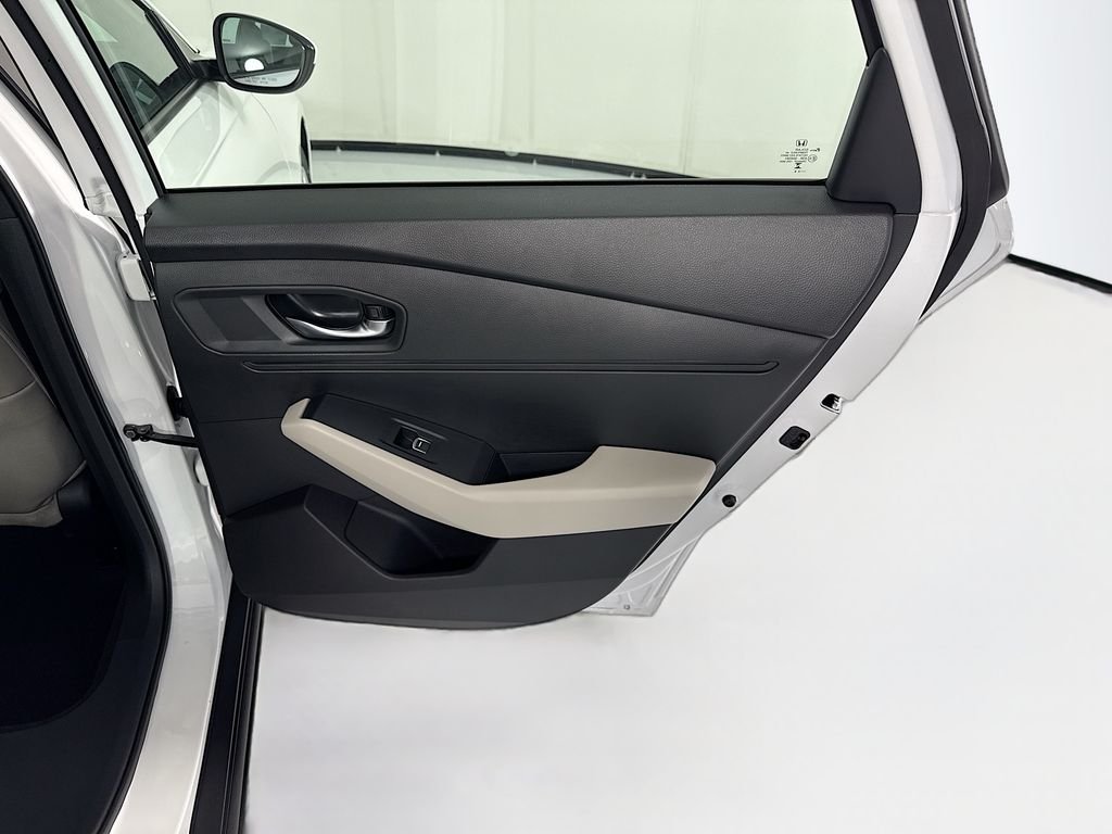 New 2026 Platinum White Pearl Honda LX image 28
