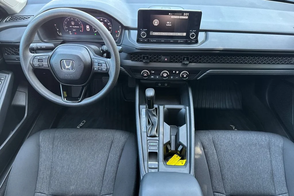 Used 2025 Meteorite Gray Metallic Honda LX image 15