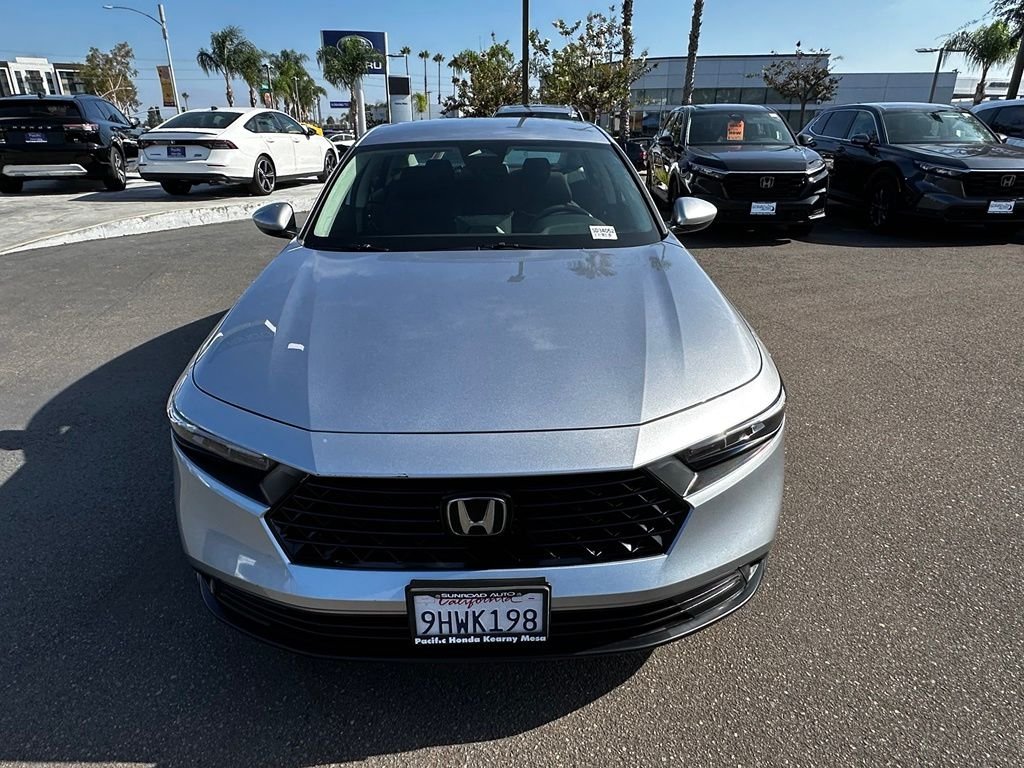 Used 2023 Silver Honda LX image 4