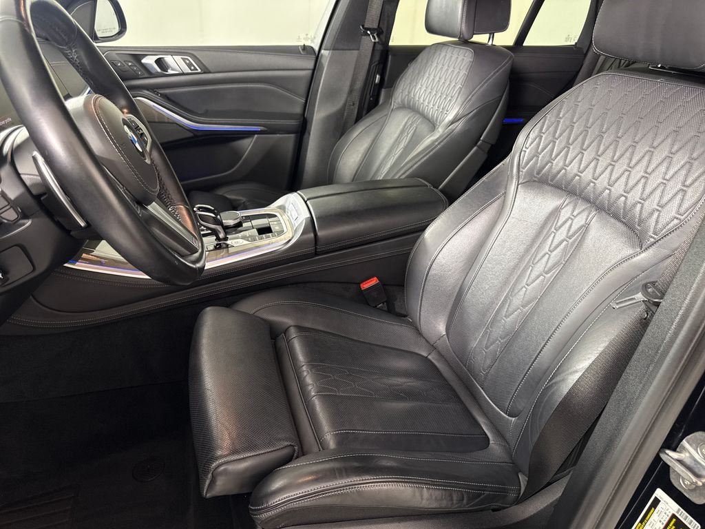 2020 BMW X5 M50i - Photo 11