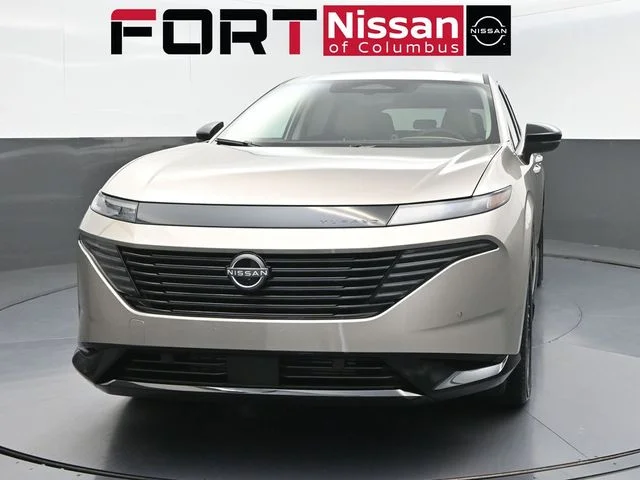 New 2026 Gold Nissan Platinum image 2
