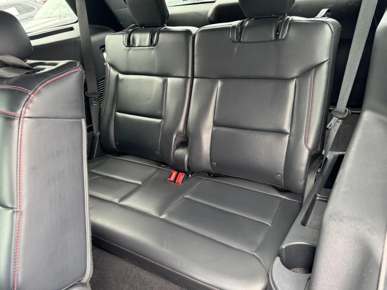 Used 2025 Carbonized Gray Metallic Ford ST-Line 4WD image 11