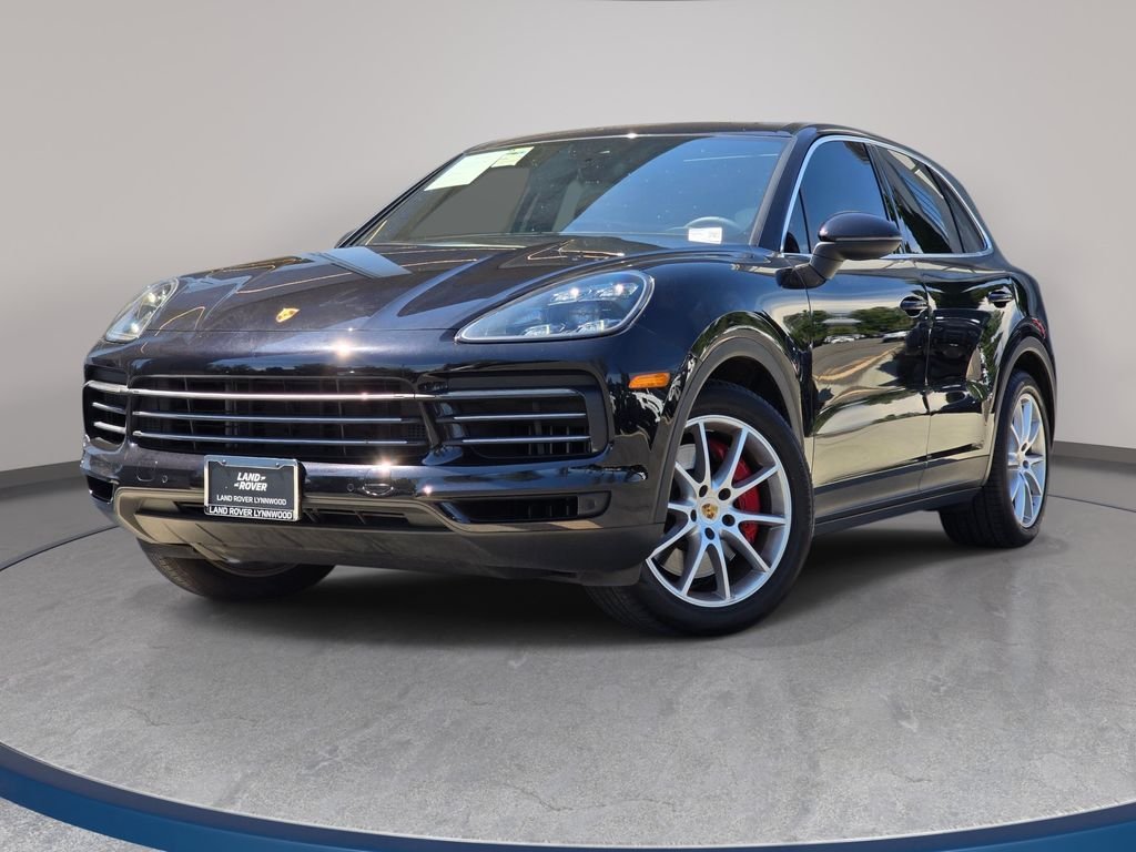 2022 Porsche Cayenne -'s photo