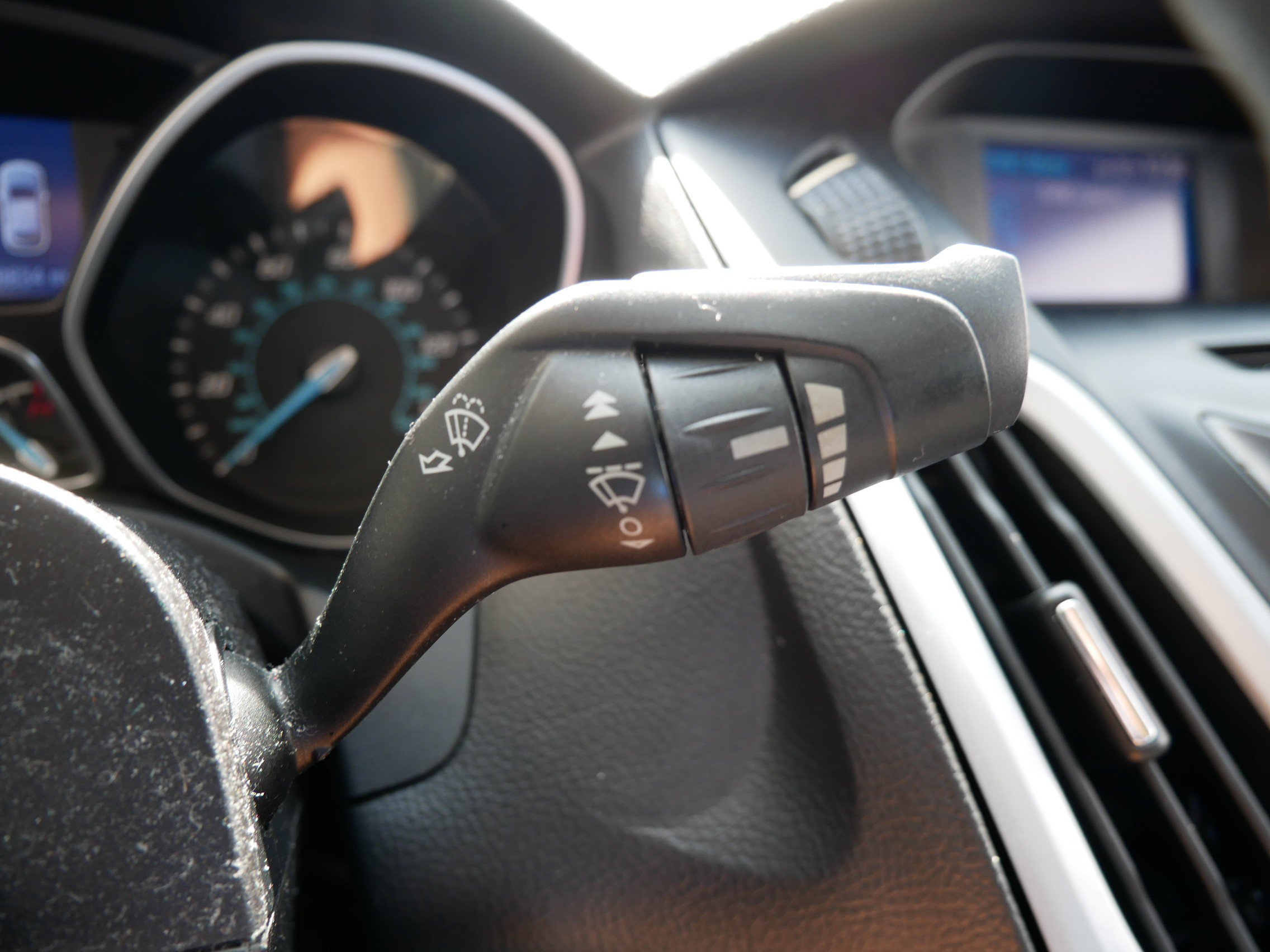 Used 2013 Gray Ford SE image 28