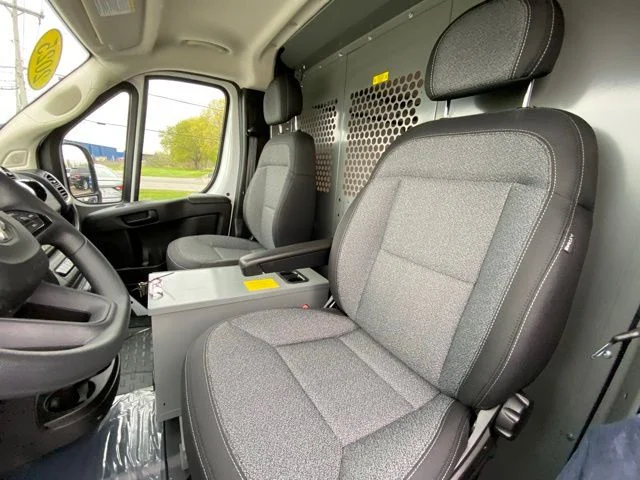 Used 2025 White Ram Base image 10