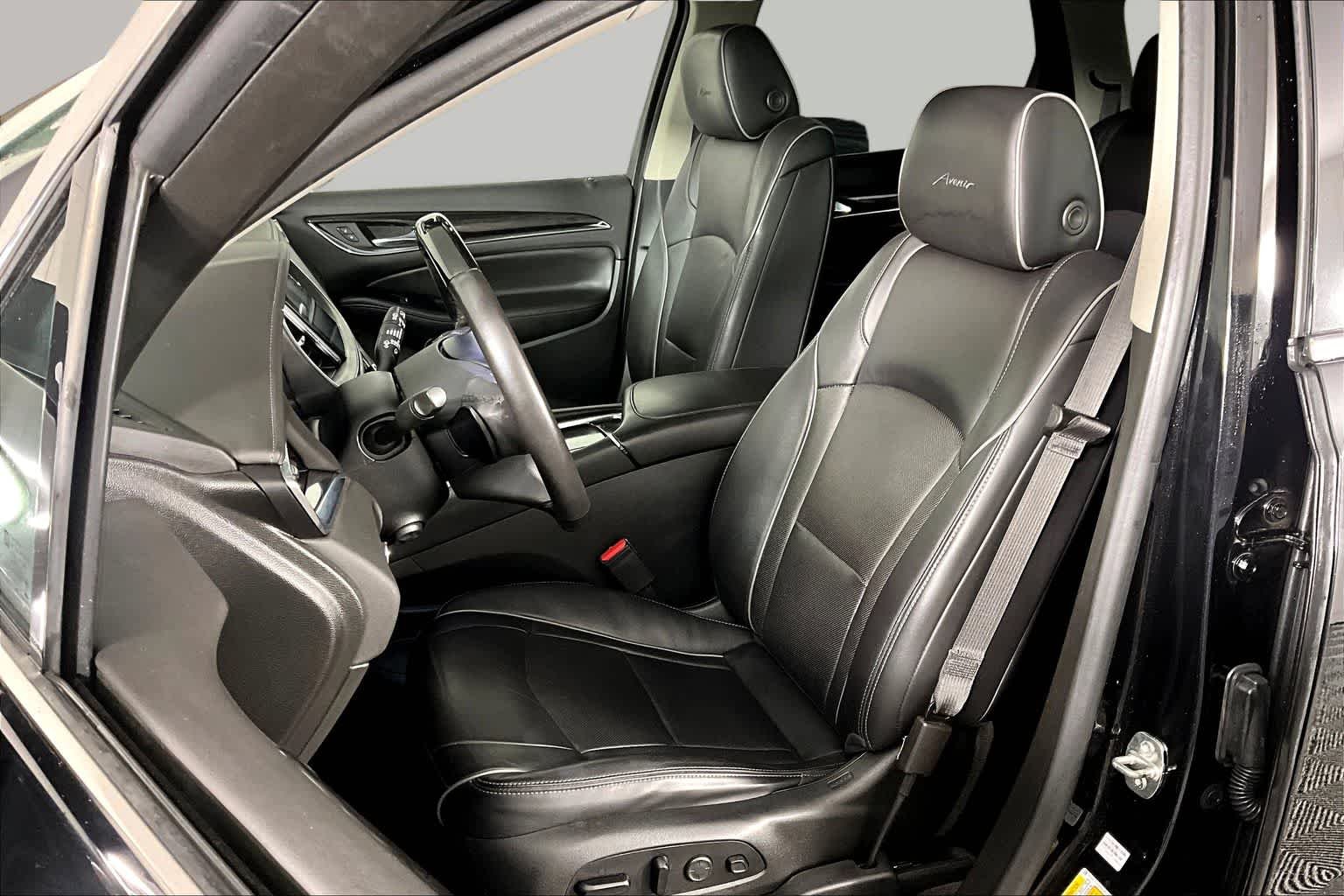 Used 2020 Ebony Twilight Metallic Buick Avenir image 8