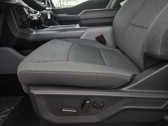 New 2026 Agate Black Metallic Ford XLT image 32