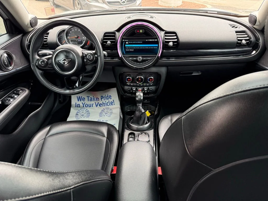 Used 2019  MINI  image 26