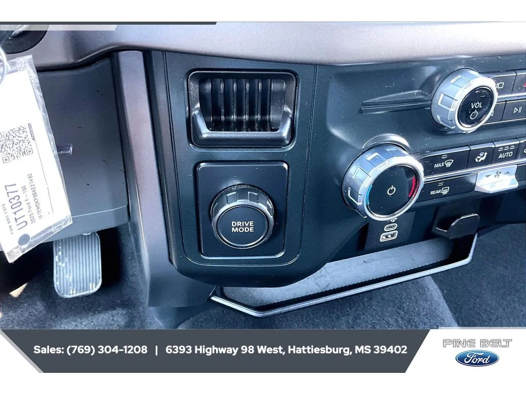 Used 2025 Oxford White Ford XLT image 23