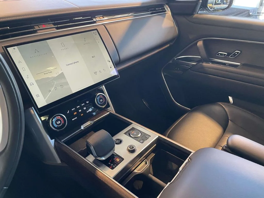 Certified Used 2023 Black Land Rover Autobiography image 26