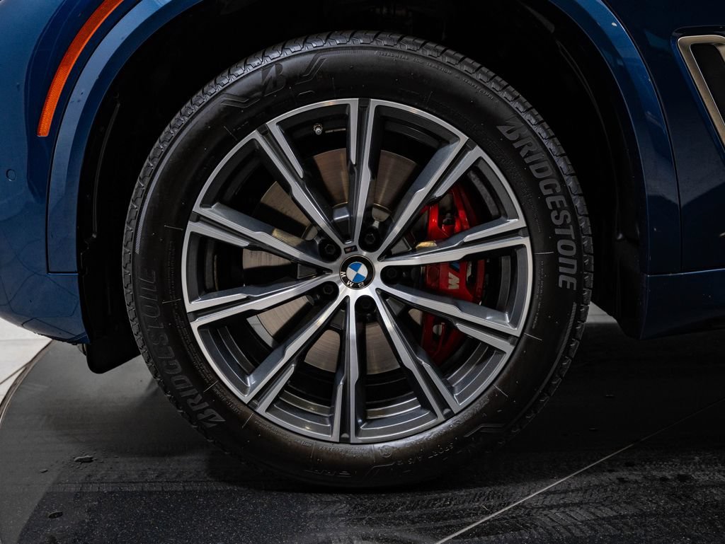 Used 2022 Phytonic Blue Metallic BMW M50i image 13