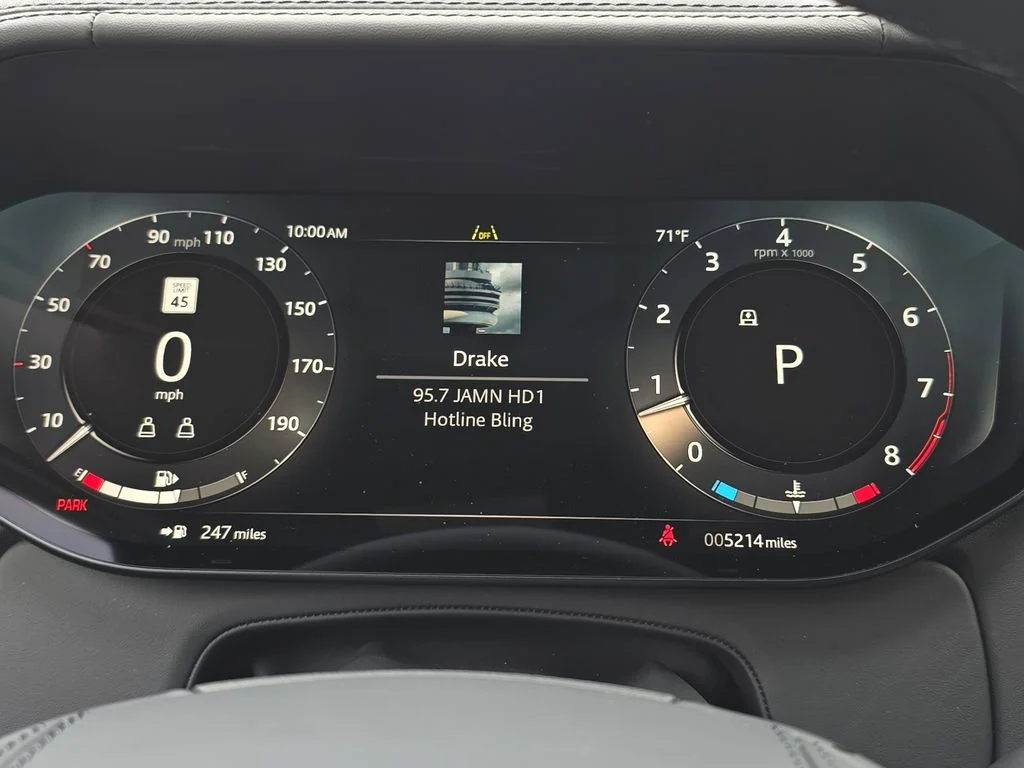 2025 Land Rover Range Rover SV - Photo 20