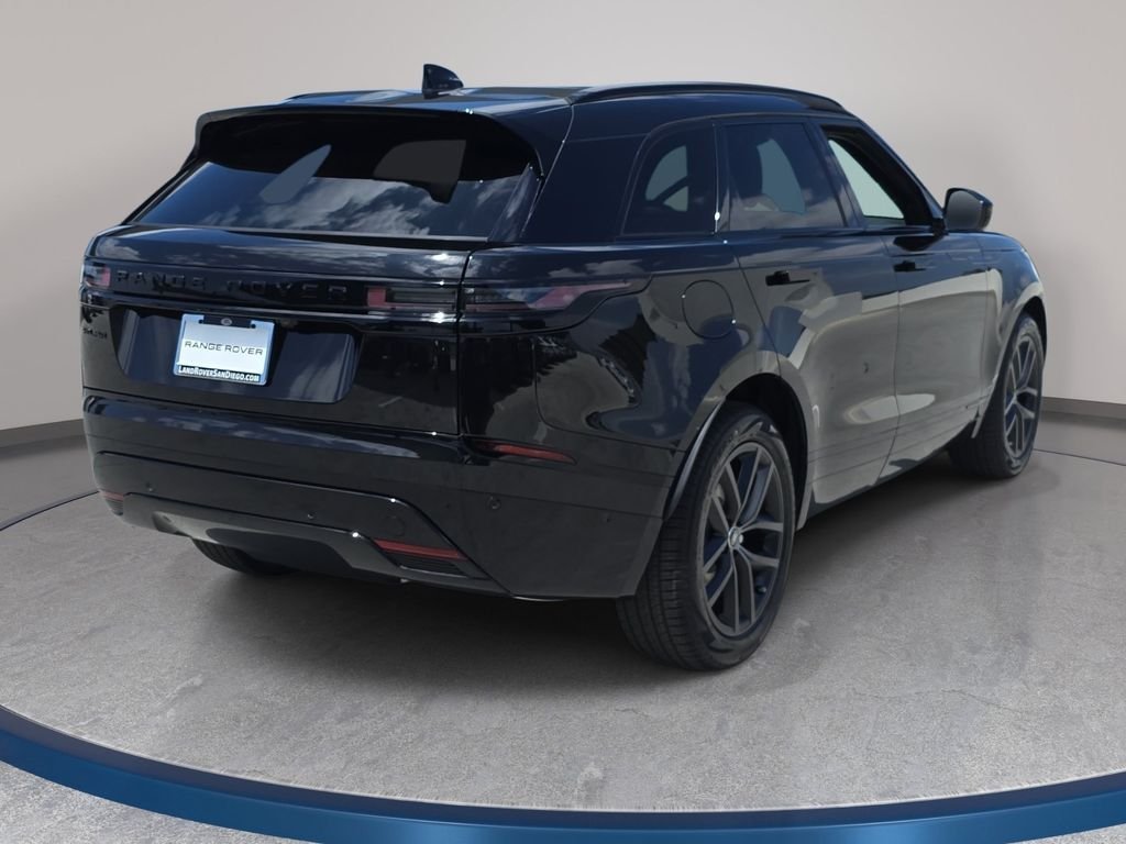 New 2026 Santorini Black LAND ROVER  image 5