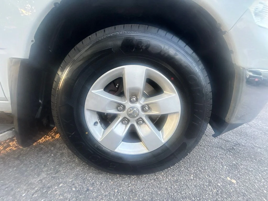 Used 2016 White Ram SLT image 24