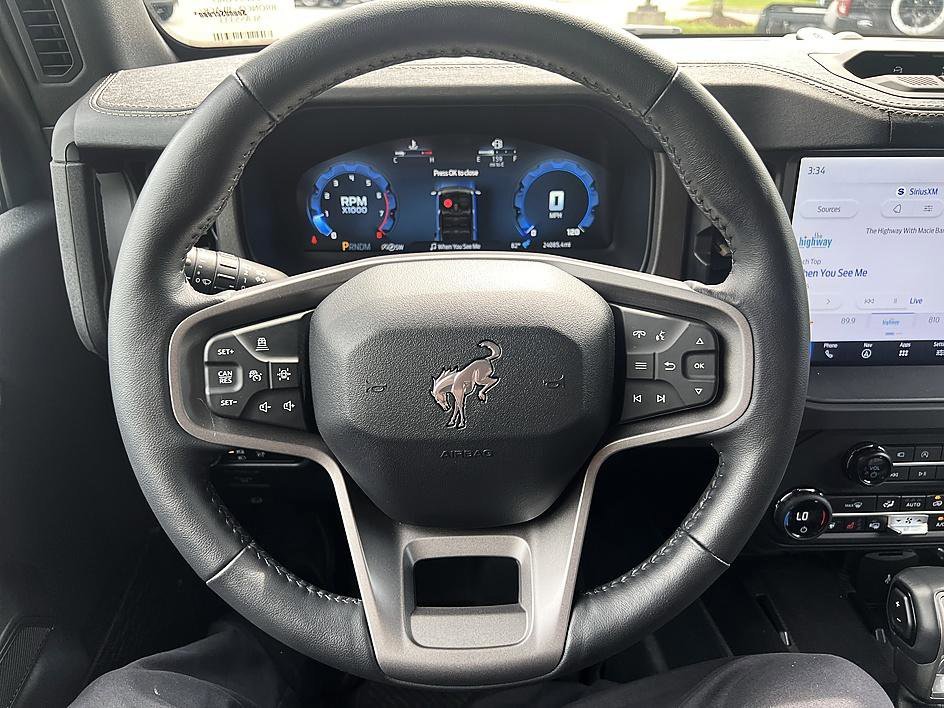Used 2025 Shadow Black Ford Badlands image 14