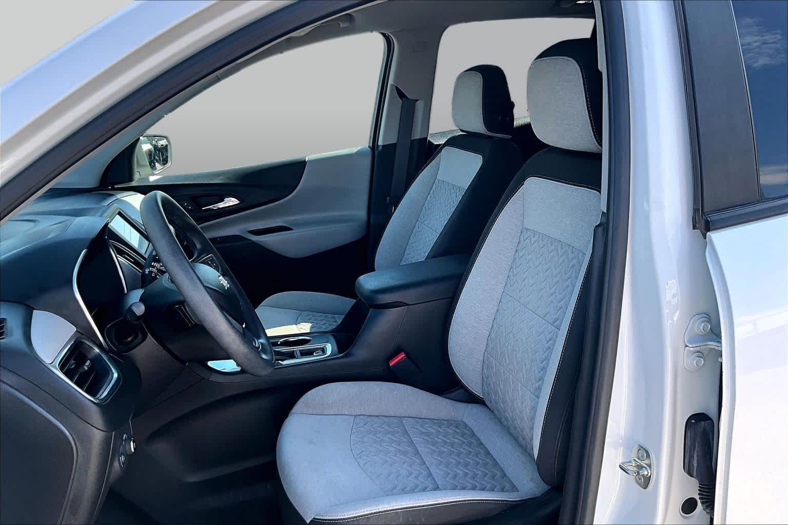 Used 2022 Summit White Chevrolet LS image 7