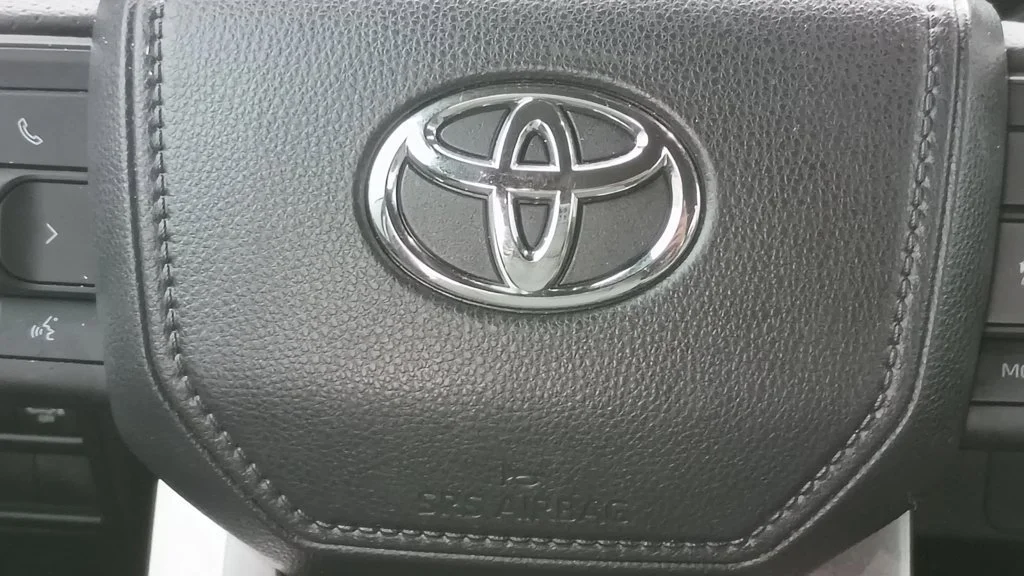 Used 2025 Blue Toyota SR5 image 25