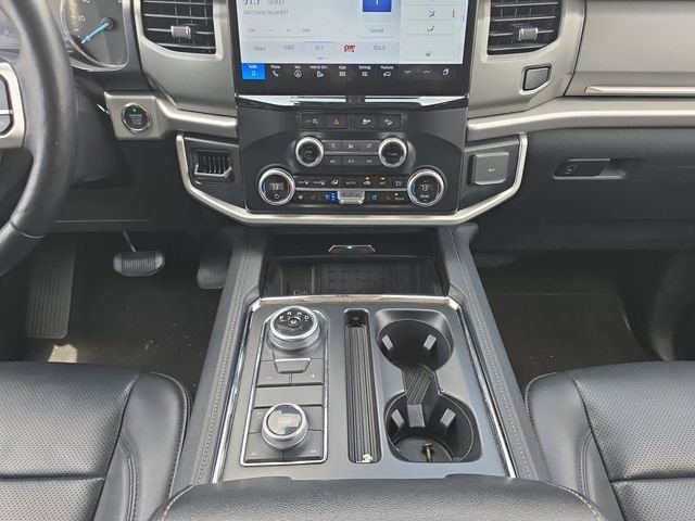 Used 2024 Black Ford XLT image 3