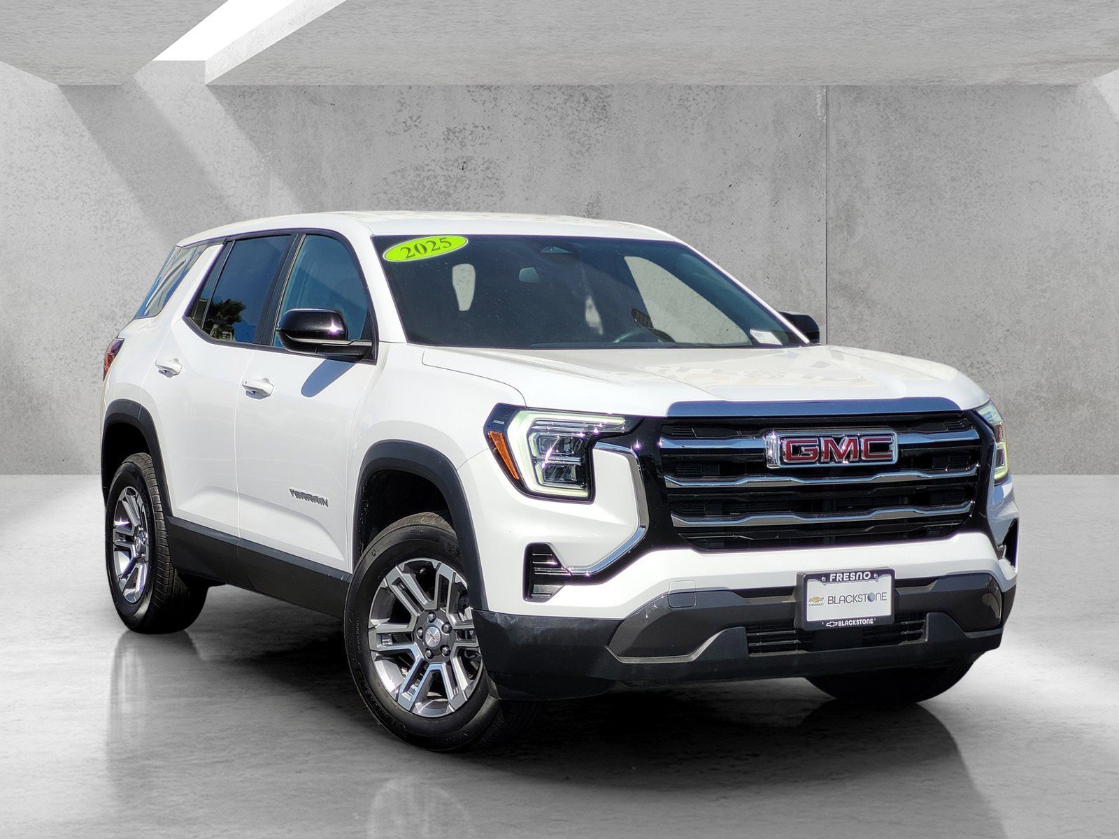 2025 GMC Terrain Elevation AWD's photo