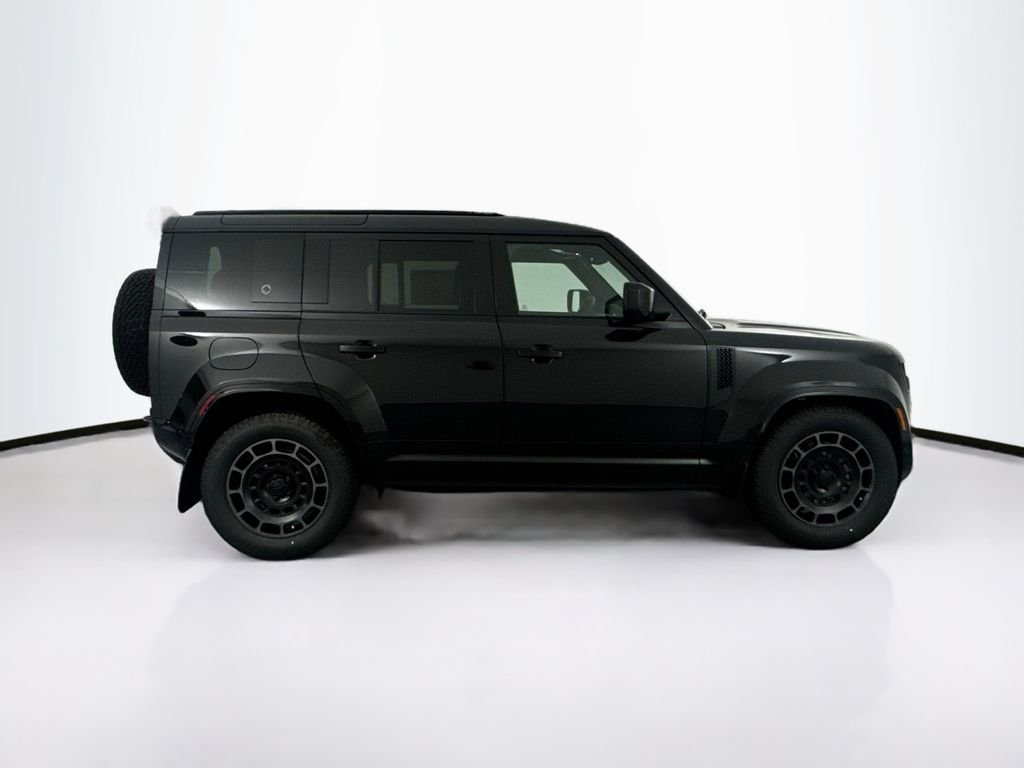 New 2026 Narvik Black Land Rover OCTA Black image 4