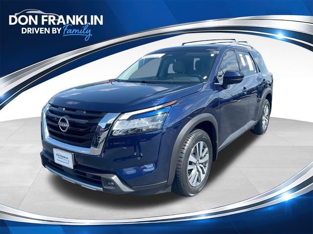 2023 Nissan Pathfinder SL