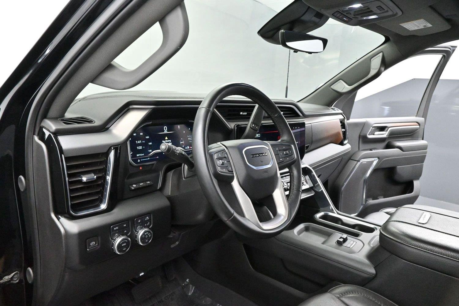 Used 2024 Onyx Black GMC Denali image 13