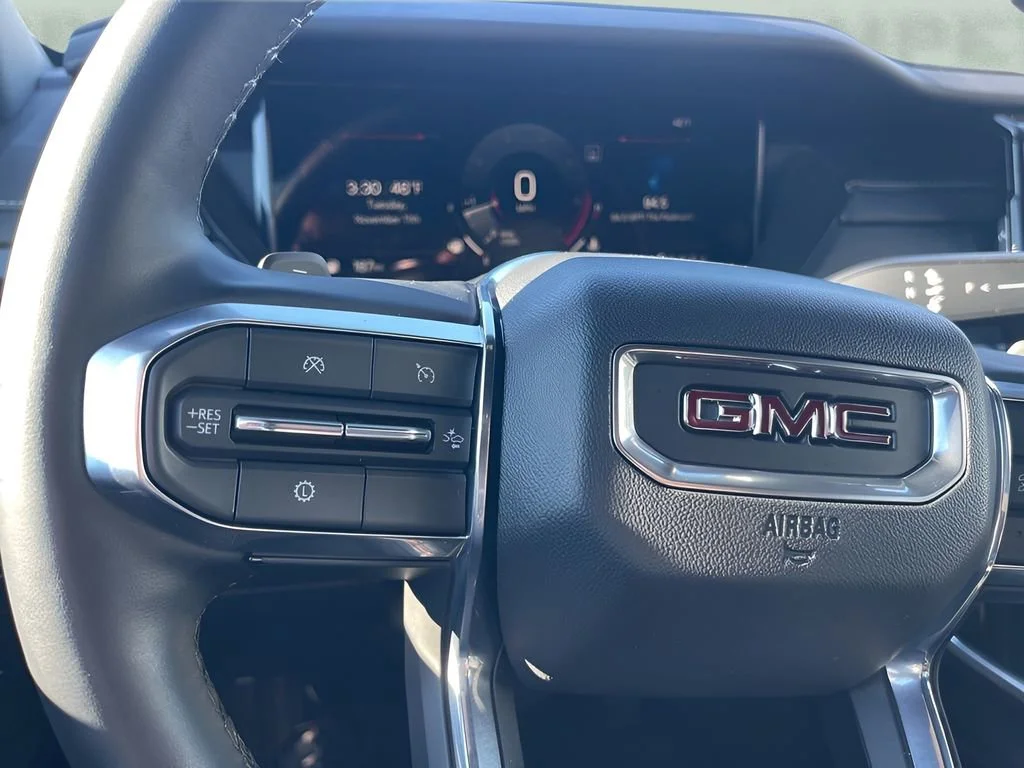 Used 2025 Summit White GMC Elevation image 20