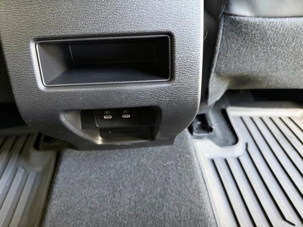Used 2025 Black Mitsubishi SE image 29